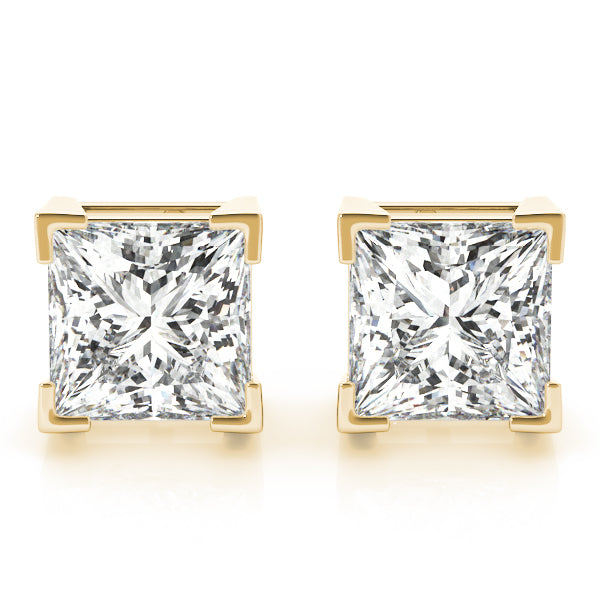 18K Yellow Gold / Princess 4 Prong Stud Earring
